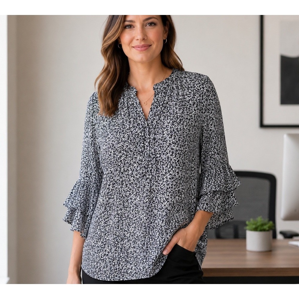 Vince Camuto Floral Blouse Womens L Black White 3/4 Ruffle Sleeve V-Neck Top